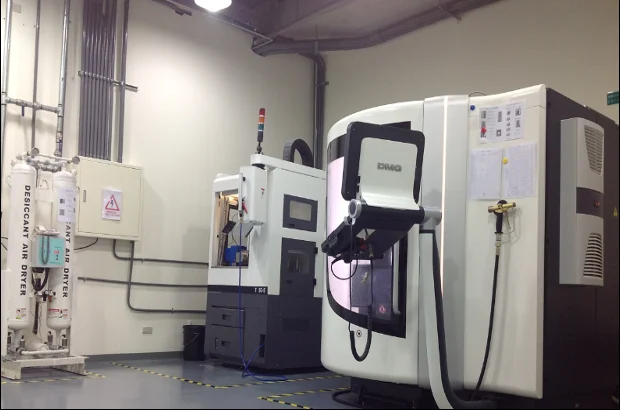5-axis milling machines in the milling center